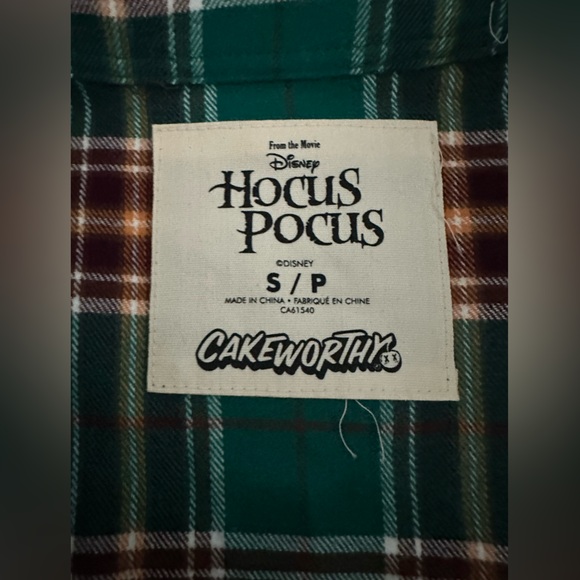 Disney Hocus Pocus Flannel - Picture 3 of 8